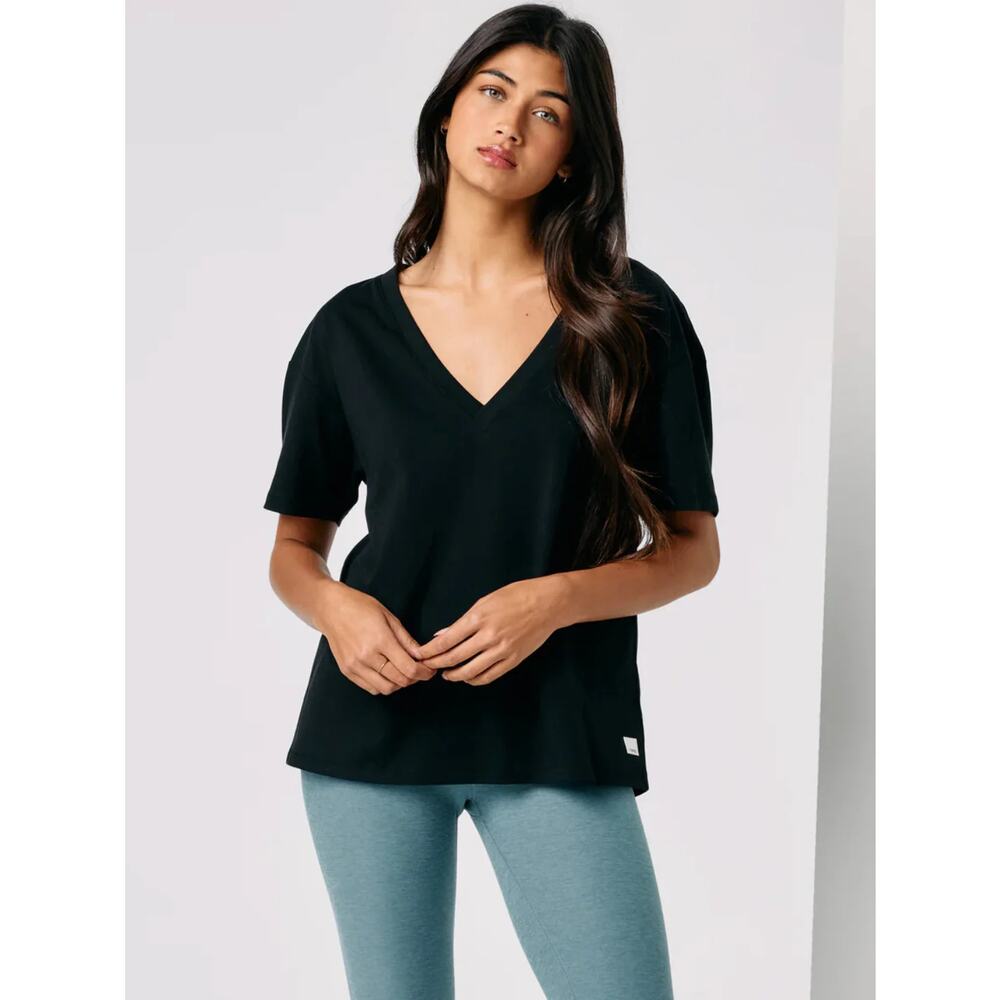 Vuori Sutton V-Neck Black